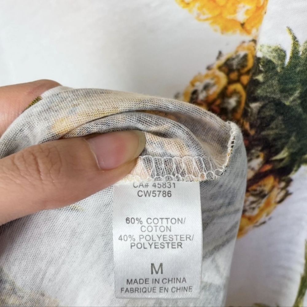 Chaser Tropical Pineapple Paradiso Muscle Tank - Picture 7 of 7
